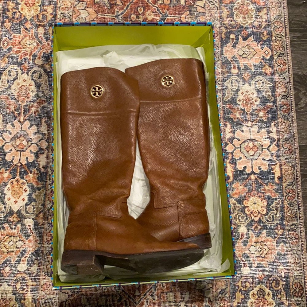 Tory Burch Almond Junction Riding Boot, Size 8, in box with dust bag